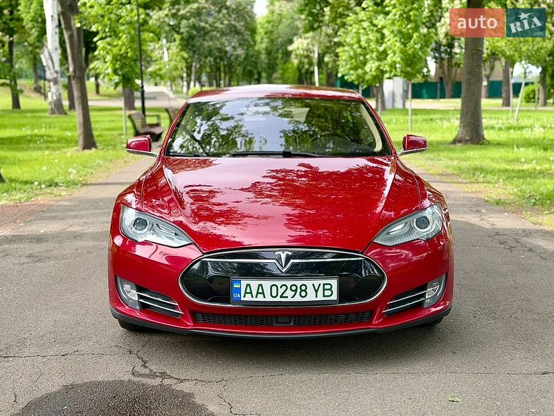 Ліфтбек Tesla Model S 2014 в Києві фото 2 Ліфтбек Tesla Model S 2014 в Києві