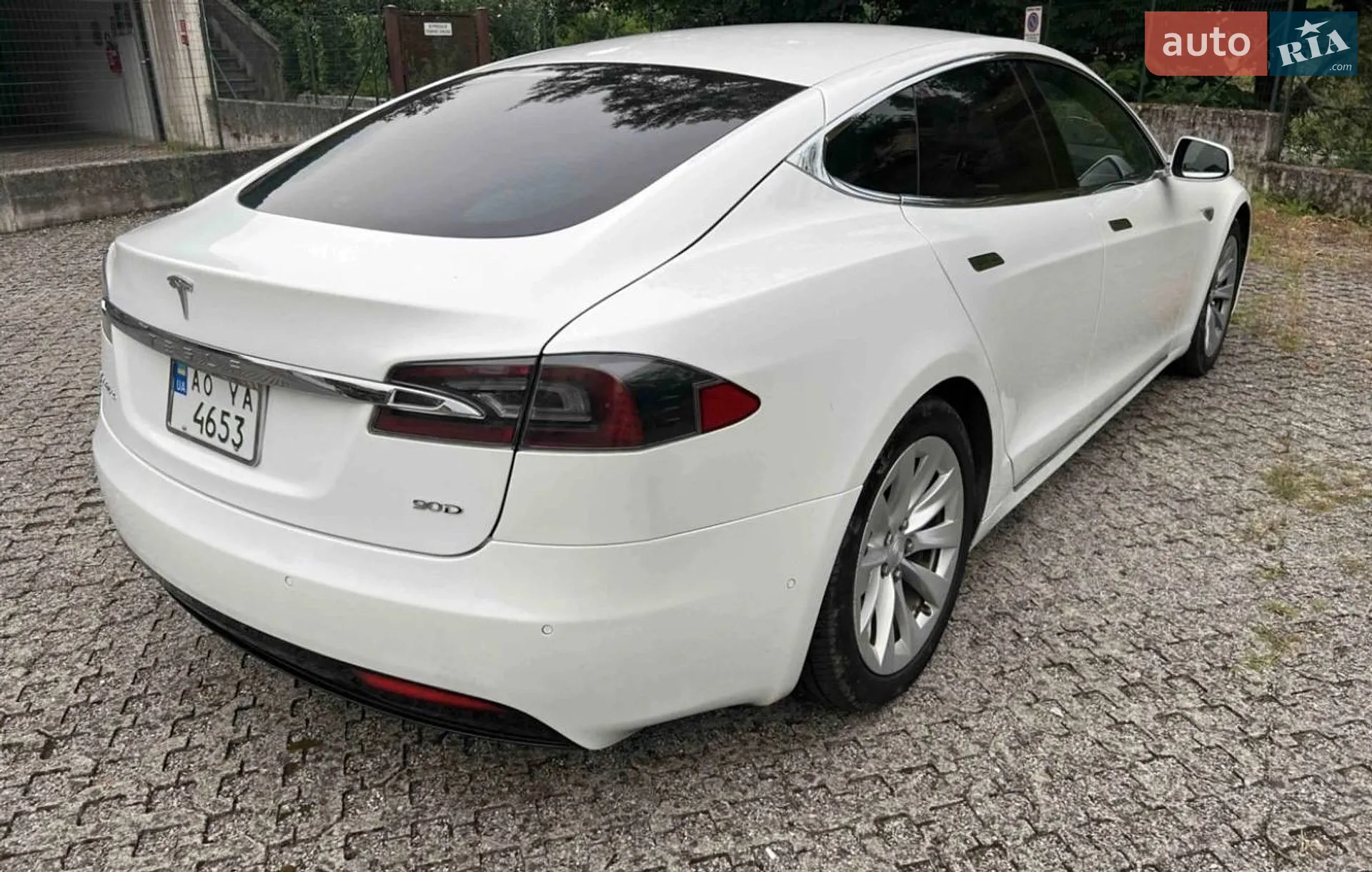 2016 Tesla Model S - мініатюра 2