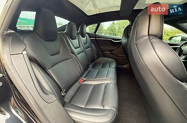 Ліфтбек Tesla Model S 2018 в Львові
