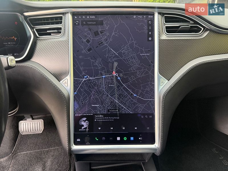 Ліфтбек Tesla Model S 2018 в Львові