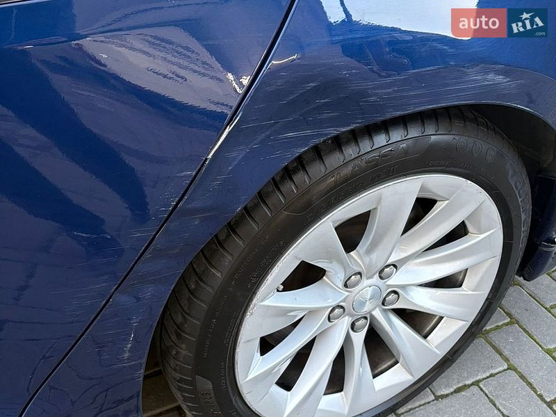 Ліфтбек Tesla Model S 2018 в Рівному фото 10 Ліфтбек Tesla Model S 2018 в Рівному