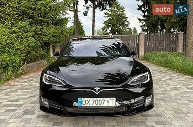 Ліфтбек Tesla Model S 2018 в Старокостянтинові