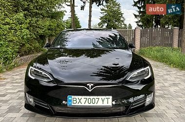 Лифтбек Tesla Model S 2018 в Староконстантинове