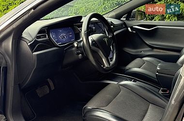 Лифтбек Tesla Model S 2018 в Староконстантинове