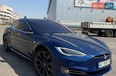 Лифтбек Tesla Model S 2019 в Броварах