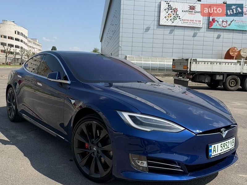 Лифтбек Tesla Model S 2019 в Броварах