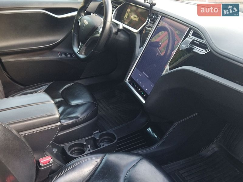 Лифтбек Tesla Model S 2014 в Хмельницком фото 5 Лифтбек Tesla Model S 2014 в Хмельницком