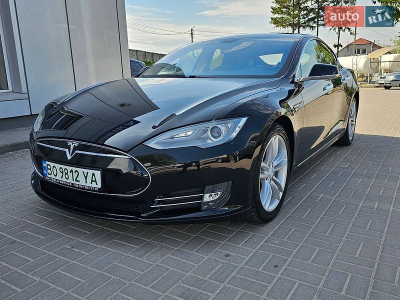 Лифтбек Tesla Model S 2013 в Тернополе