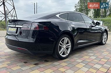 Ліфтбек Tesla Model S 2015 в Стрию фото 7 Ліфтбек Tesla Model S 2015 в Стрию