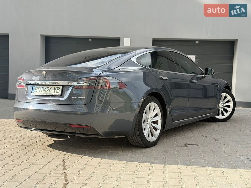 Лифтбек Tesla Model S 2019 в Тернополе