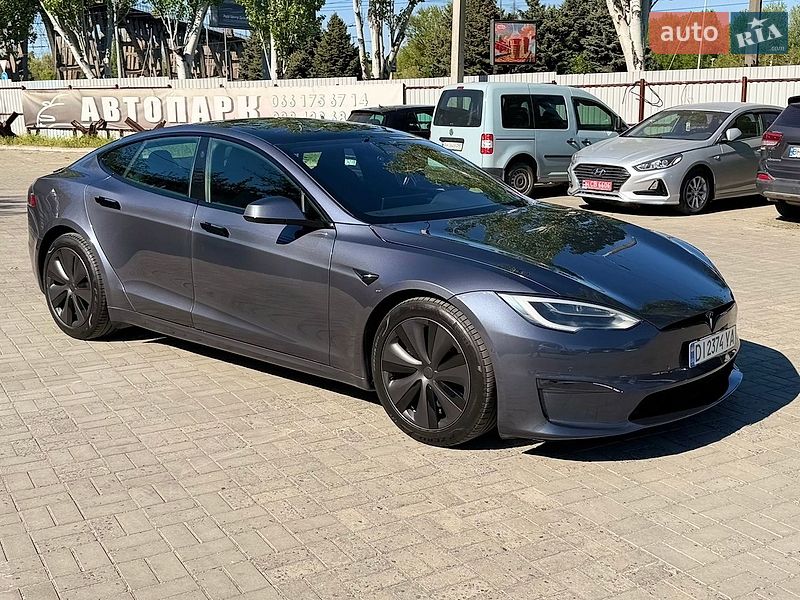 Ліфтбек Tesla Model S 2021 в Дніпрі фото 5 Ліфтбек Tesla Model S 2021 в Дніпрі