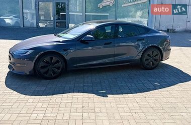 Ліфтбек Tesla Model S 2021 в Дніпрі фото 16 Ліфтбек Tesla Model S 2021 в Дніпрі
