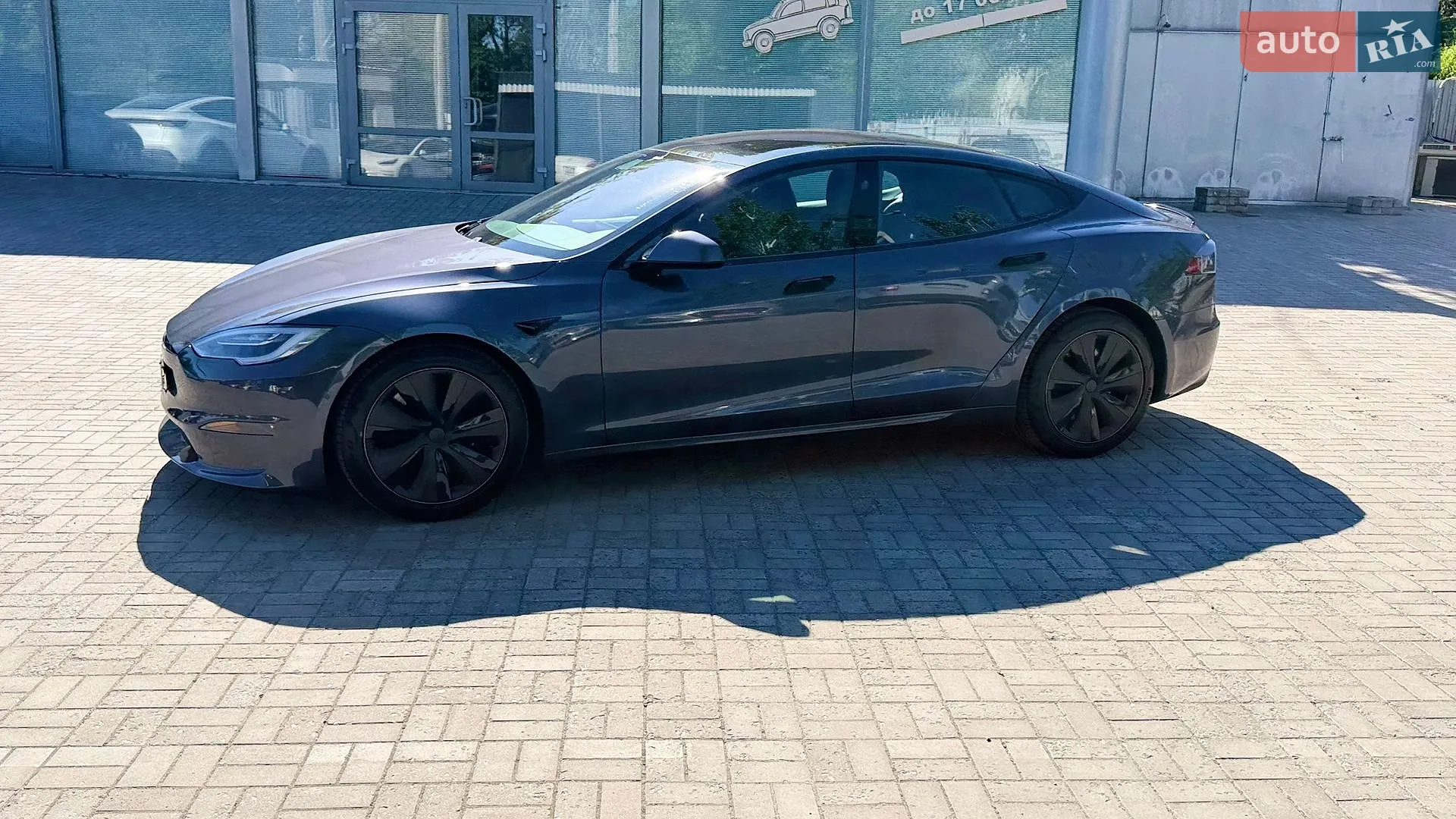 2021 Tesla Model S - мініатюра 16