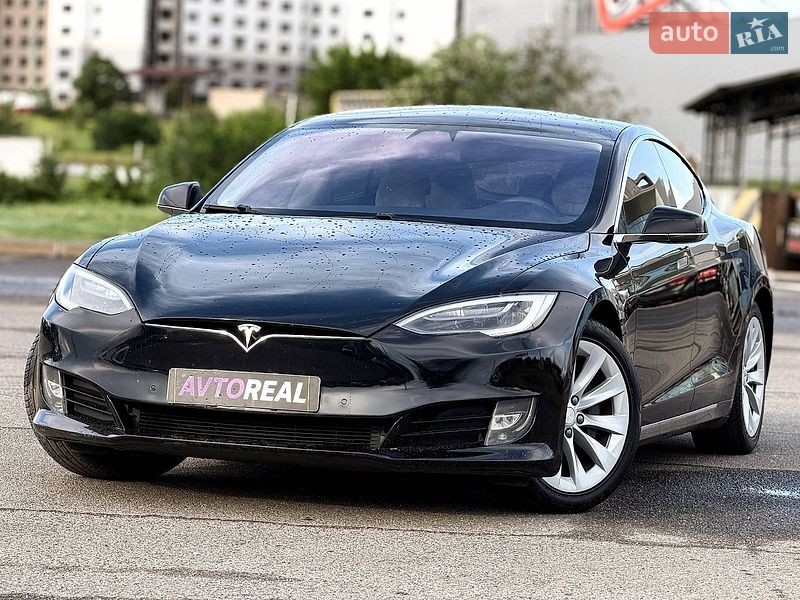 Tesla Model S 2017