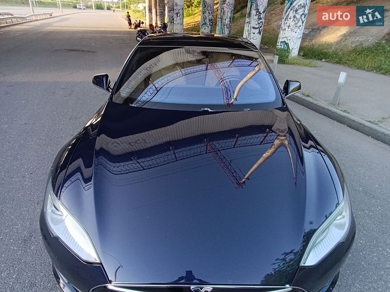 Лифтбек Tesla Model S 2014 в Одессе