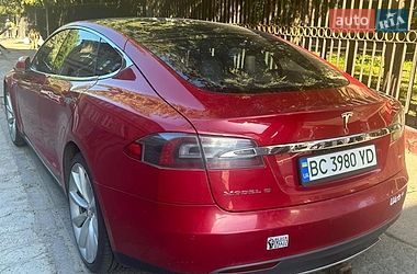 Ліфтбек Tesla Model S 2016 в Львові