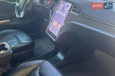 Ліфтбек Tesla Model S 2016 в Львові