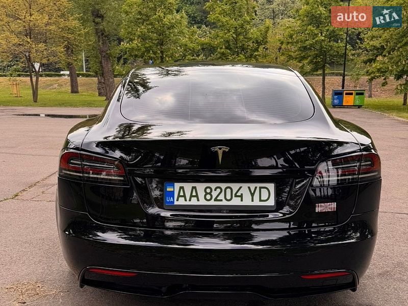 Ліфтбек Tesla Model S 2022 в Києві