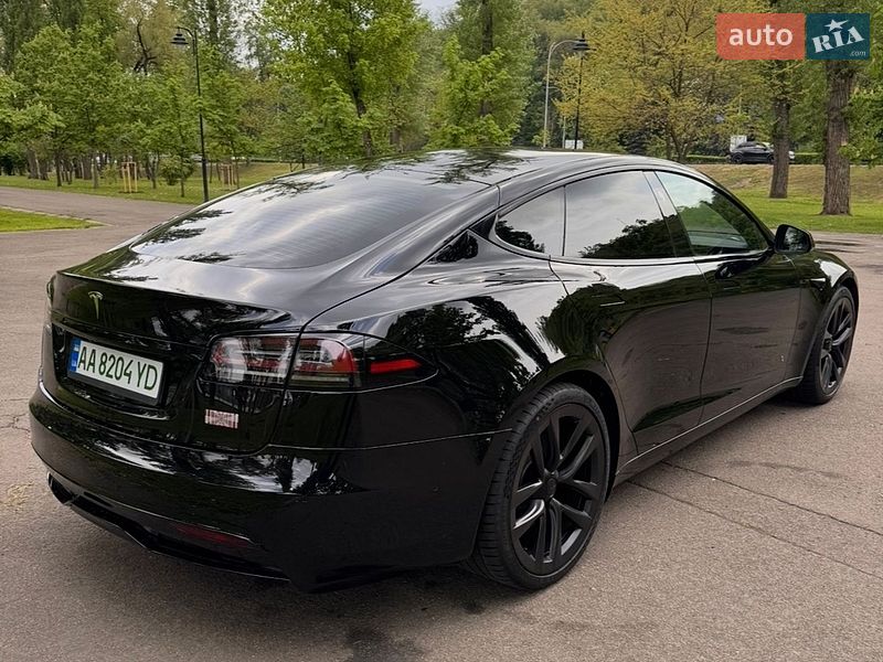 Ліфтбек Tesla Model S 2022 в Києві