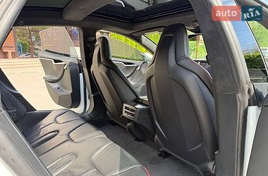 Ліфтбек Tesla Model S 2014 в Дніпрі