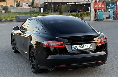 Ліфтбек Tesla Model S 2015 в Львові фото 6 Ліфтбек Tesla Model S 2015 в Львові