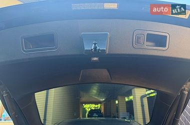 Ліфтбек Tesla Model S 2015 в Києві