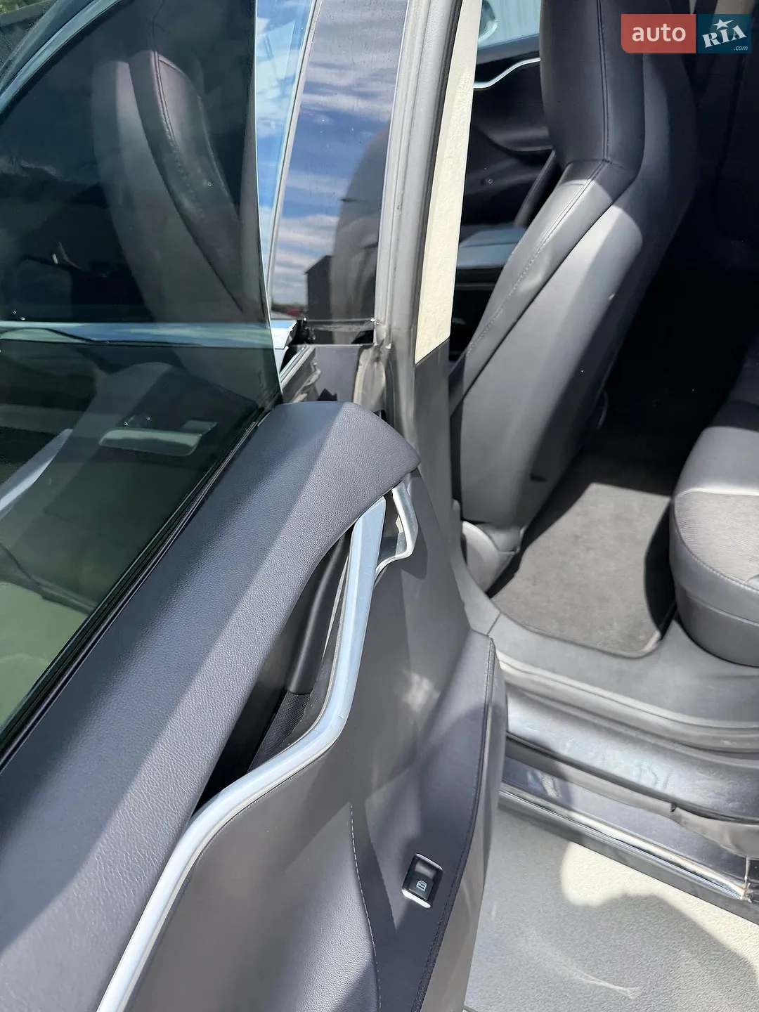 2015 Tesla Model S - мініатюра 41