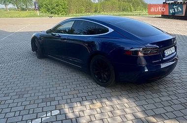 Ліфтбек Tesla Model S 2016 в Чернівцях
