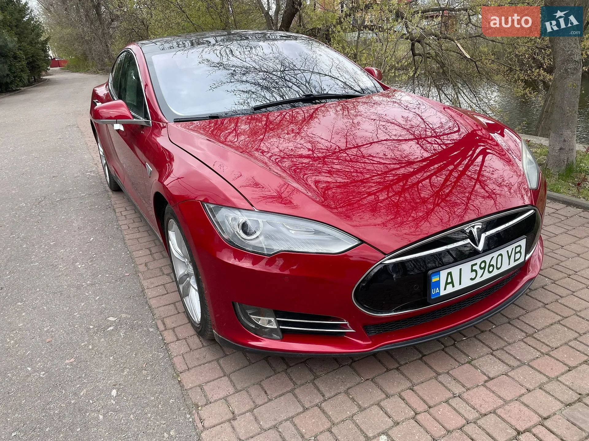 2014 Tesla Model S - мініатюра 5