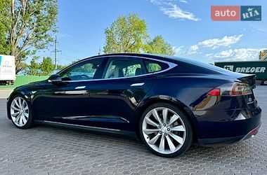 Лифтбек Tesla Model S 2014 в Одессе