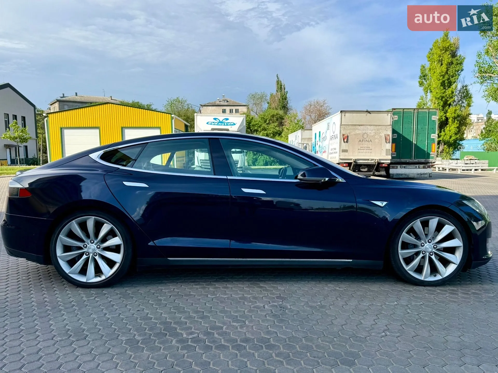 2014 Tesla Model S - мініатюра 12
