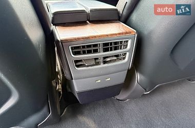 Лифтбек Tesla Model S 2016 в Киеве
