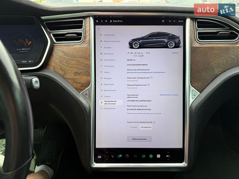 Лифтбек Tesla Model S 2016 в Киеве