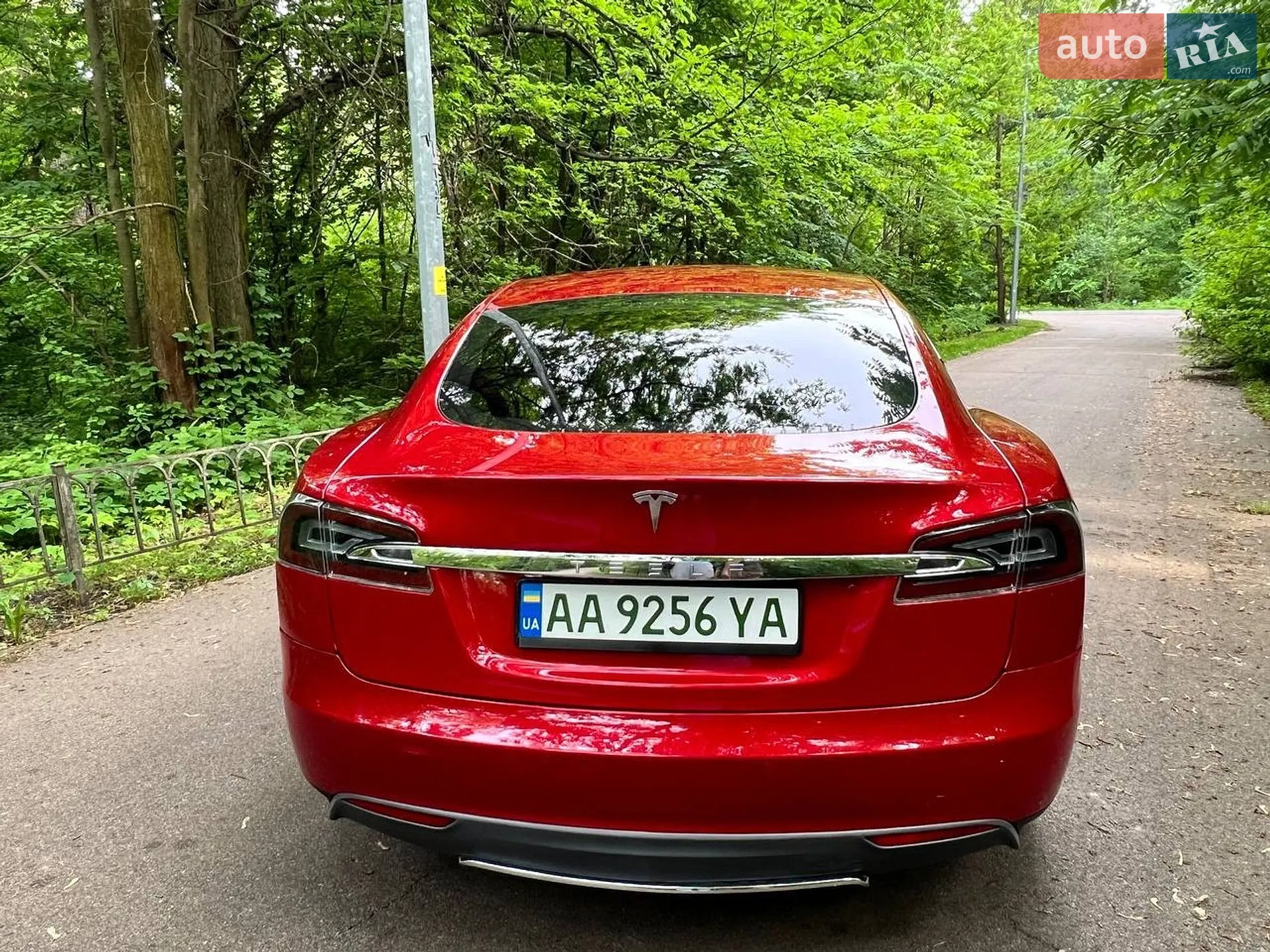 2014 Tesla Model S - мініатюра 4