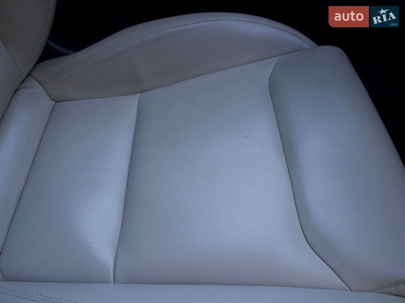 Лифтбек Tesla Model S 2020 в Одессе