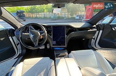 Ліфтбек Tesla Model S 2018 в Вінниці