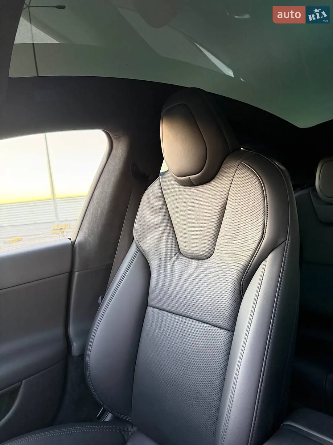 2021 Tesla Model S - мініатюра 16