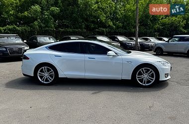 Ліфтбек Tesla Model S 2015 в Луцьку фото 6 Ліфтбек Tesla Model S 2015 в Луцьку