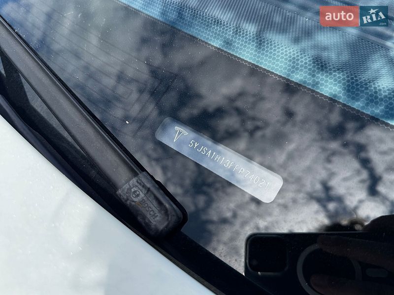 Ліфтбек Tesla Model S 2015 в Луцьку фото 42 Ліфтбек Tesla Model S 2015 в Луцьку
