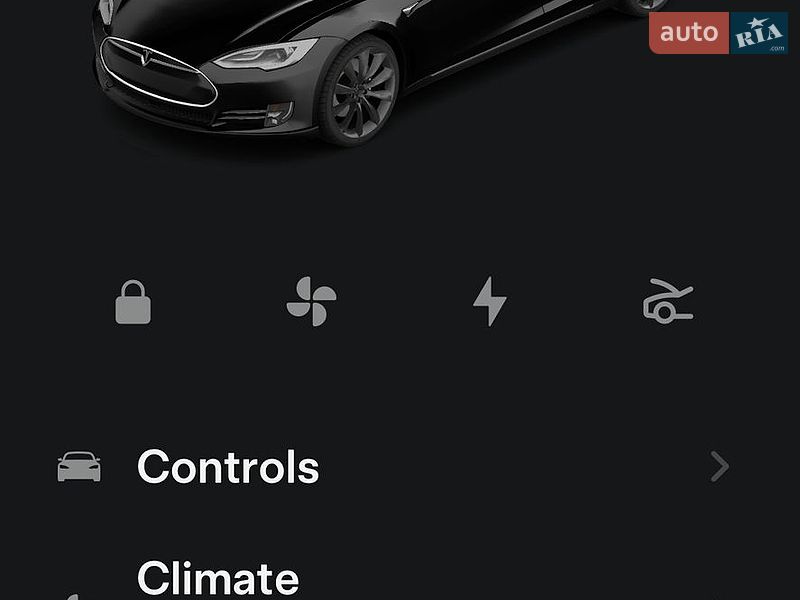 Ліфтбек Tesla Model S 2015 в Львові