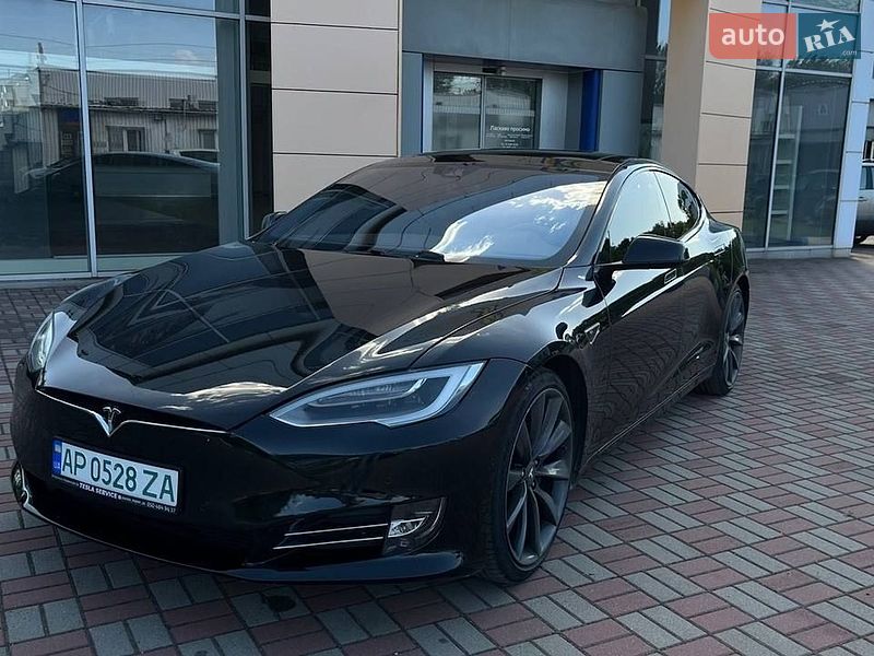 Ліфтбек Tesla Model S 2016 в Запоріжжі фото Ліфтбек Tesla Model S 2016 в Запоріжжі