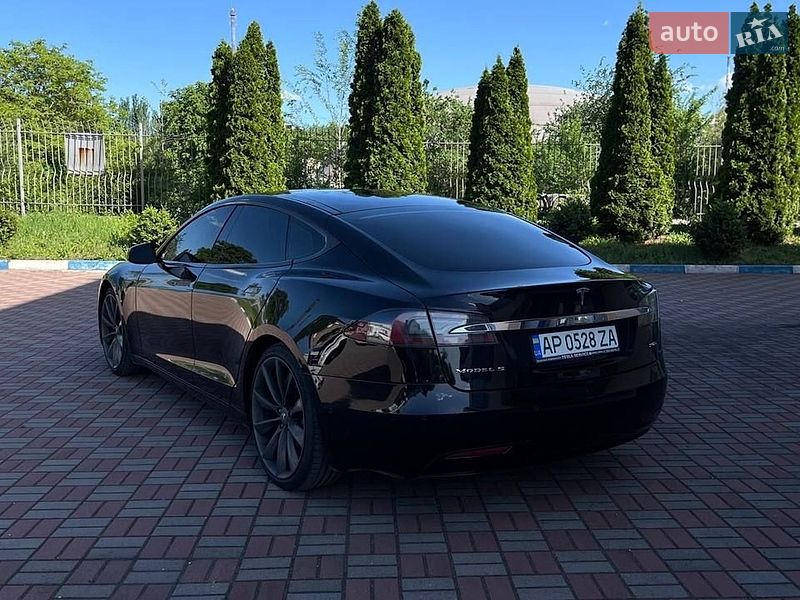 Ліфтбек Tesla Model S 2016 в Запоріжжі фото 5 Ліфтбек Tesla Model S 2016 в Запоріжжі