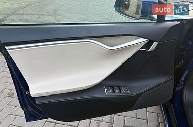 Ліфтбек Tesla Model S 2018 в Рівному