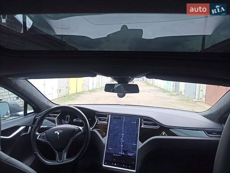 Лифтбек Tesla Model S 2016 в Харькове