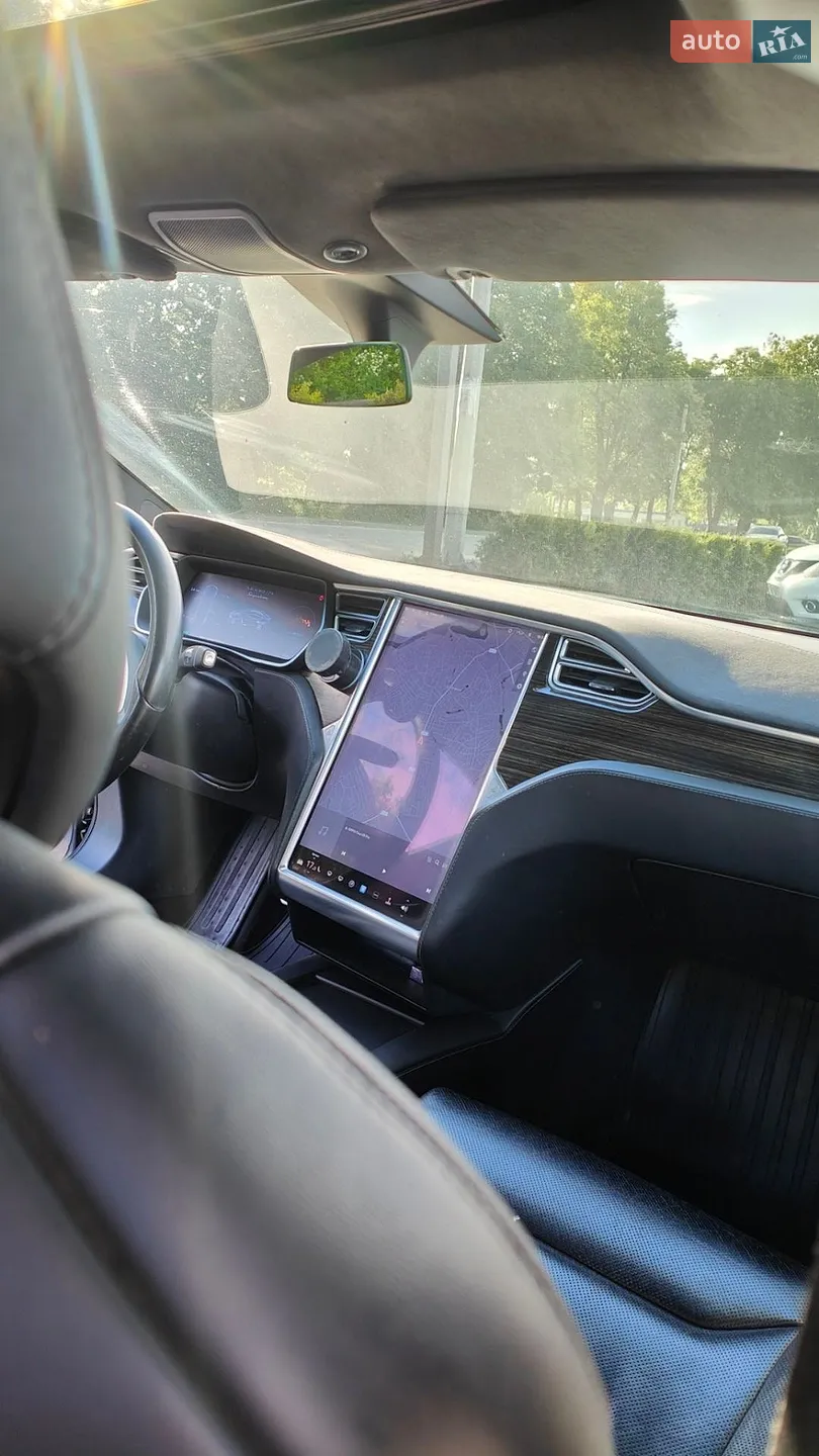 2016 Tesla Model S - мініатюра 18