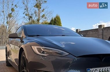 Ліфтбек Tesla Model S 2017 в Луцьку
