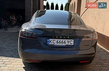 Ліфтбек Tesla Model S 2017 в Луцьку