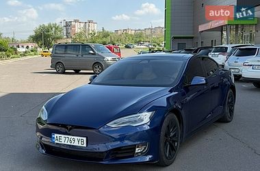 Лифтбек Tesla Model S 2018 в Кривом Роге