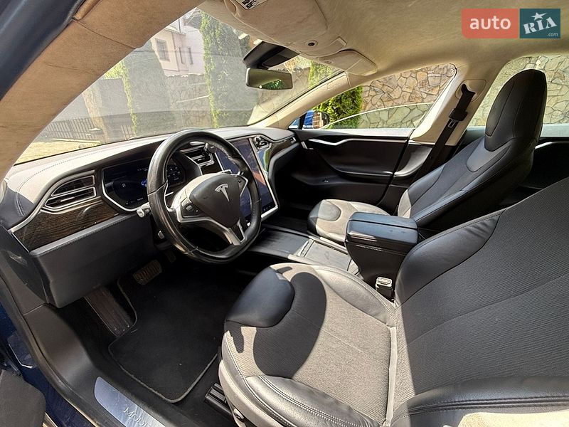 Лифтбек Tesla Model S 2016 в Ивано-Франковске фото 13 Лифтбек Tesla Model S 2016 в Ивано-Франковске