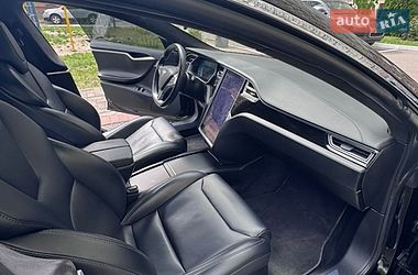 Лифтбек Tesla Model S 2017 в Киеве